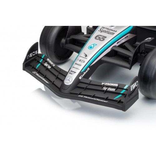 Vozidlo AMG PETRONAS F1 Čierne pretekárske auto