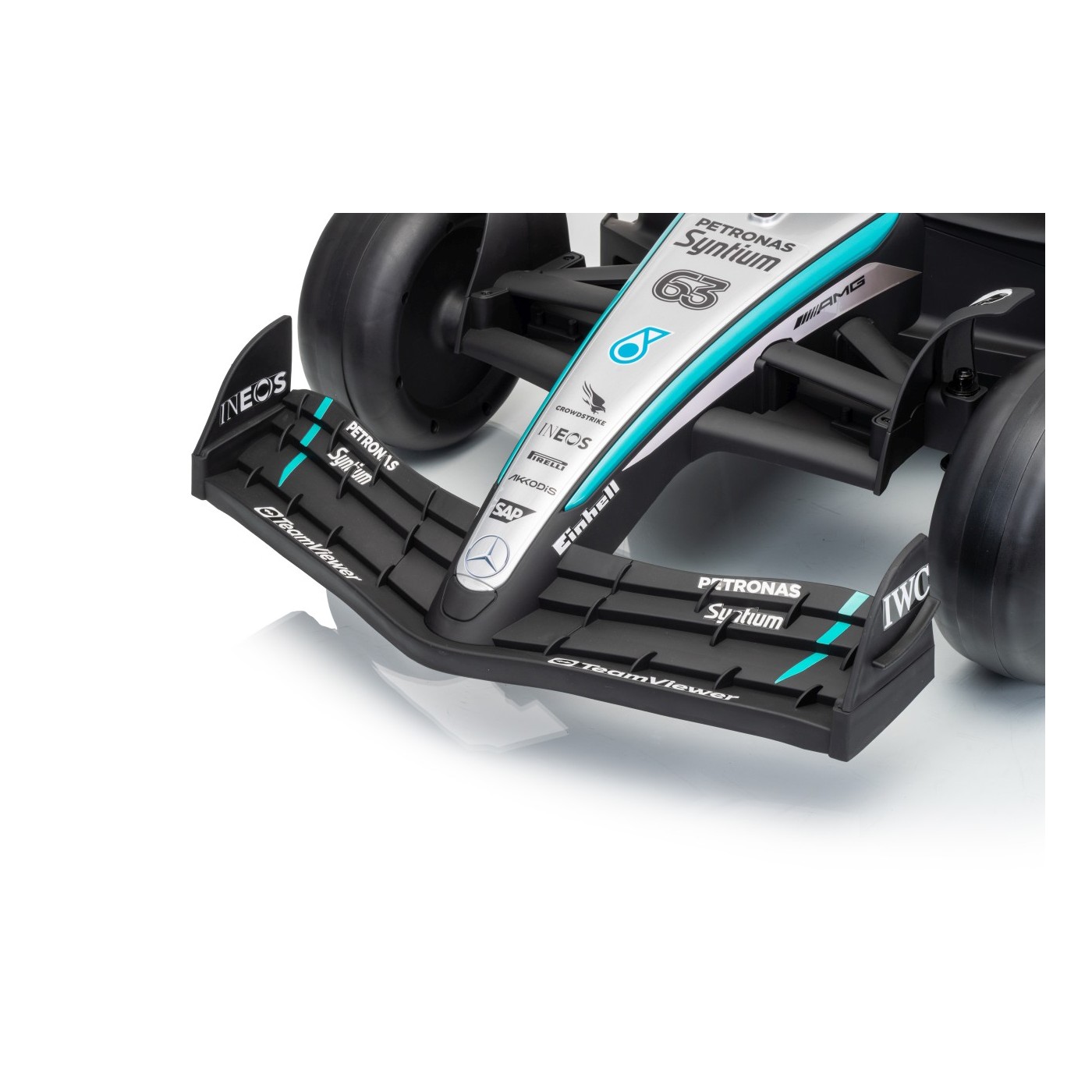 Vozidlo AMG PETRONAS F1 Čierne pretekárske auto