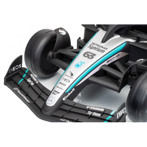 Vozidlo AMG PETRONAS F1 Čierne pretekárske auto