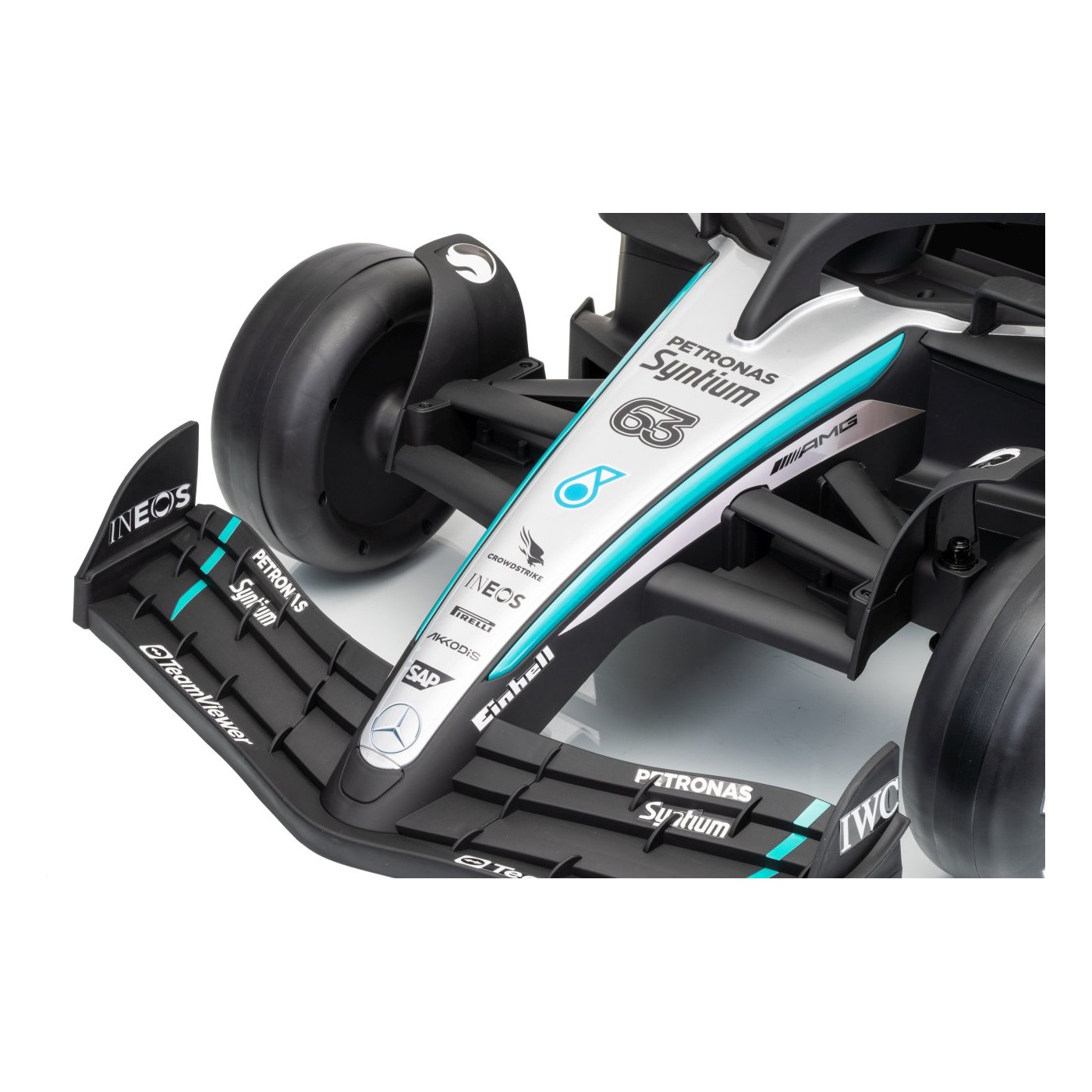 Vozidlo AMG PETRONAS F1 Čierne pretekárske auto