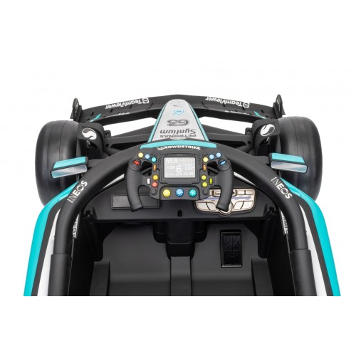Vozidlo AMG PETRONAS F1 Čierne pretekárske auto