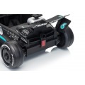 Vozidlo AMG PETRONAS F1 Čierne pretekárske auto