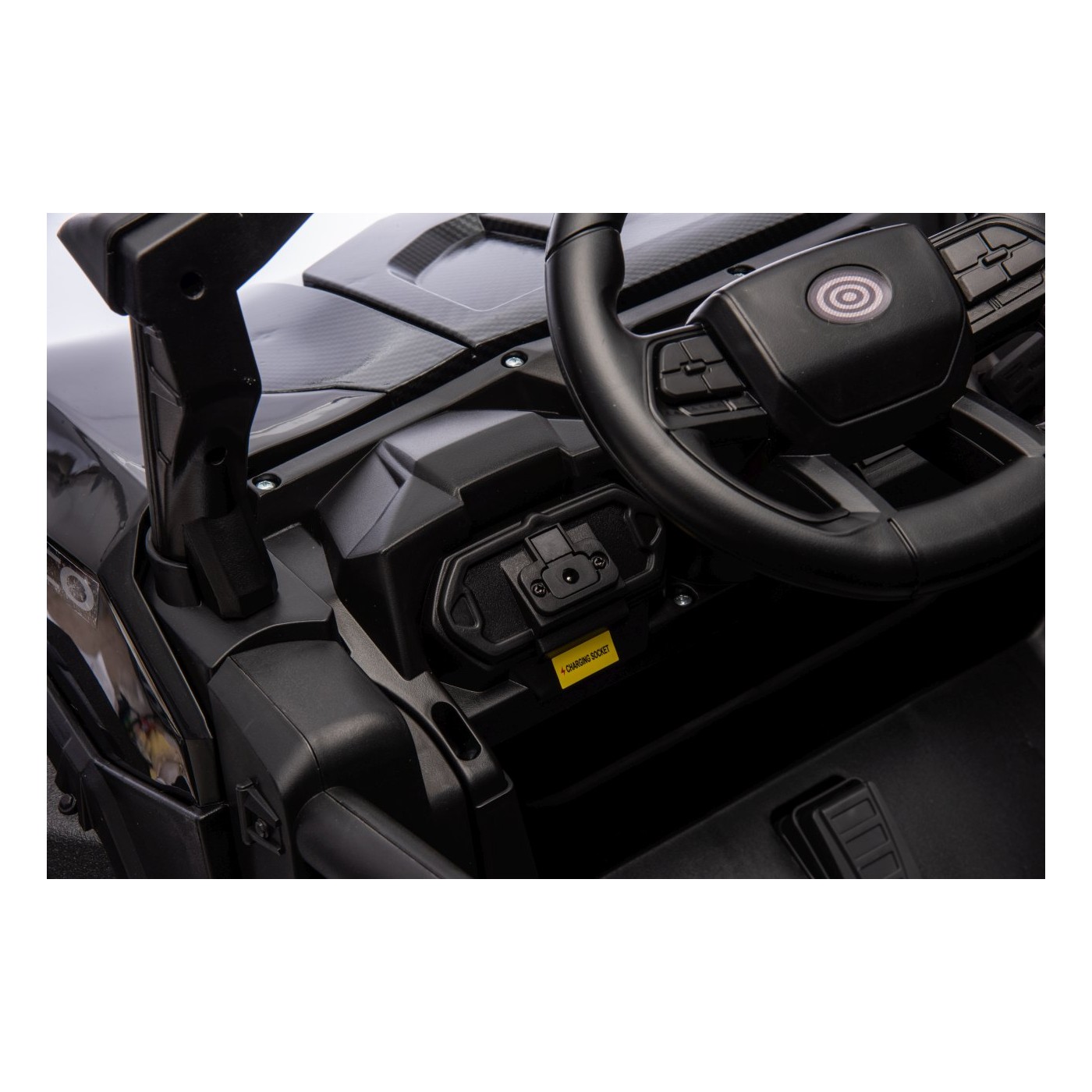 Bugina OBSERVER 4x4 čierna