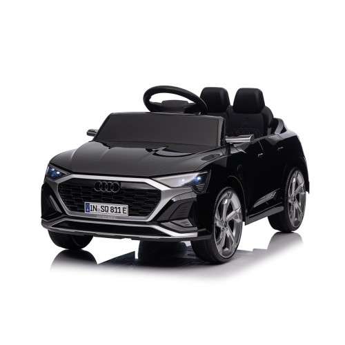 Čierne vozidlo Audi SQ8