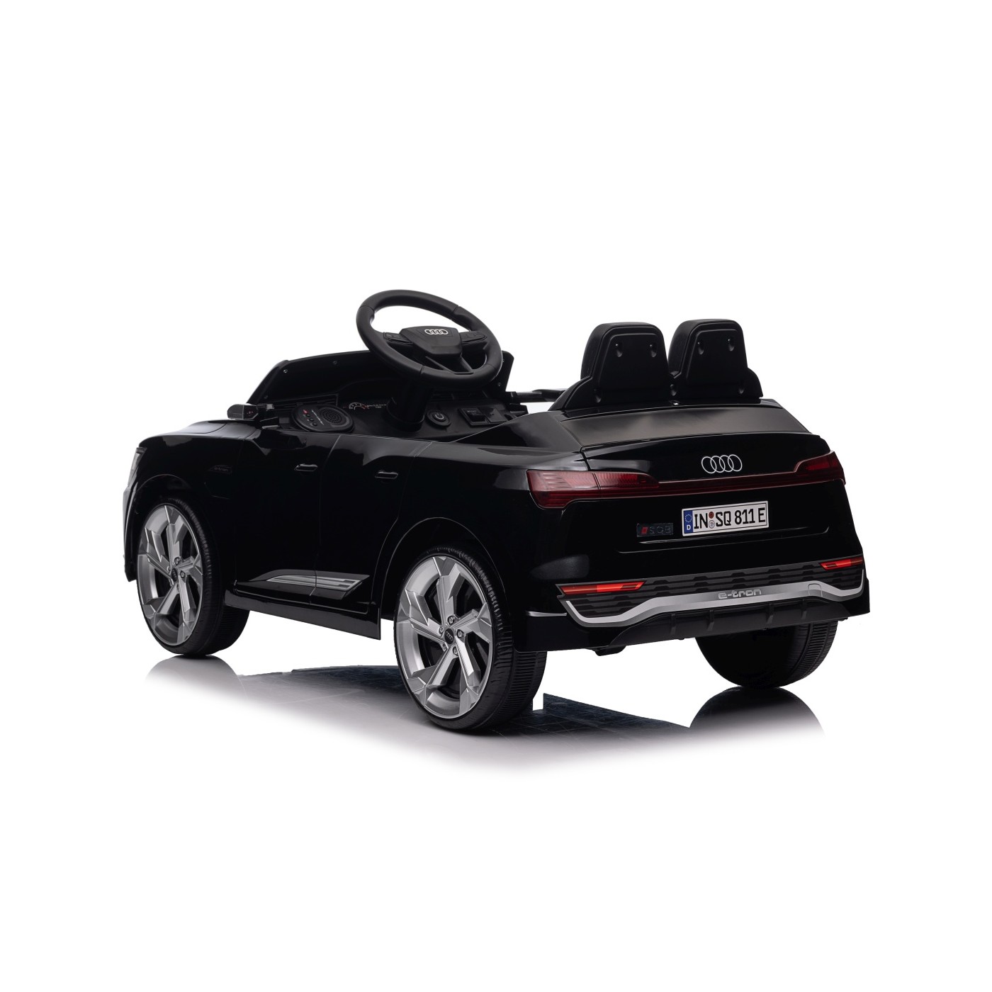 Čierne vozidlo Audi SQ8