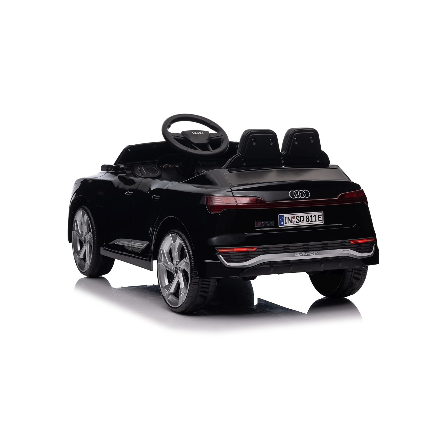 Čierne vozidlo Audi SQ8