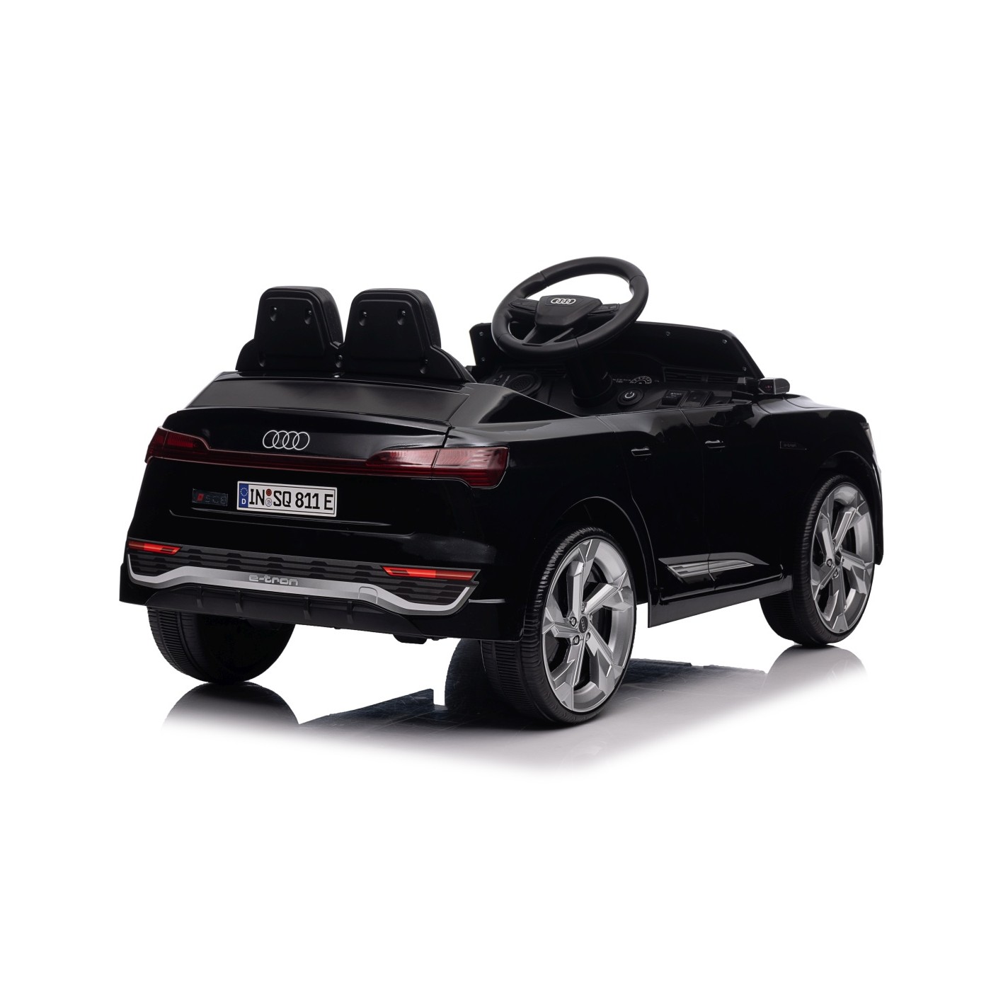 Čierne vozidlo Audi SQ8