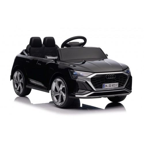 Čierne vozidlo Audi SQ8
