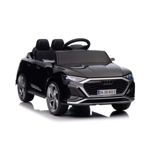 Čierne vozidlo Audi SQ8