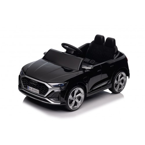 Čierne vozidlo Audi SQ8