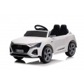 Audi SQ8 biele vozidlo