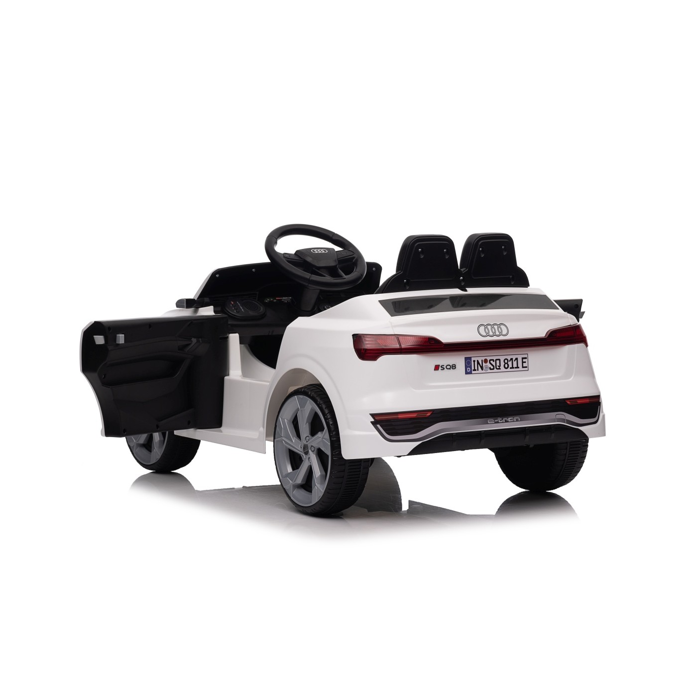 Audi SQ8 biele vozidlo