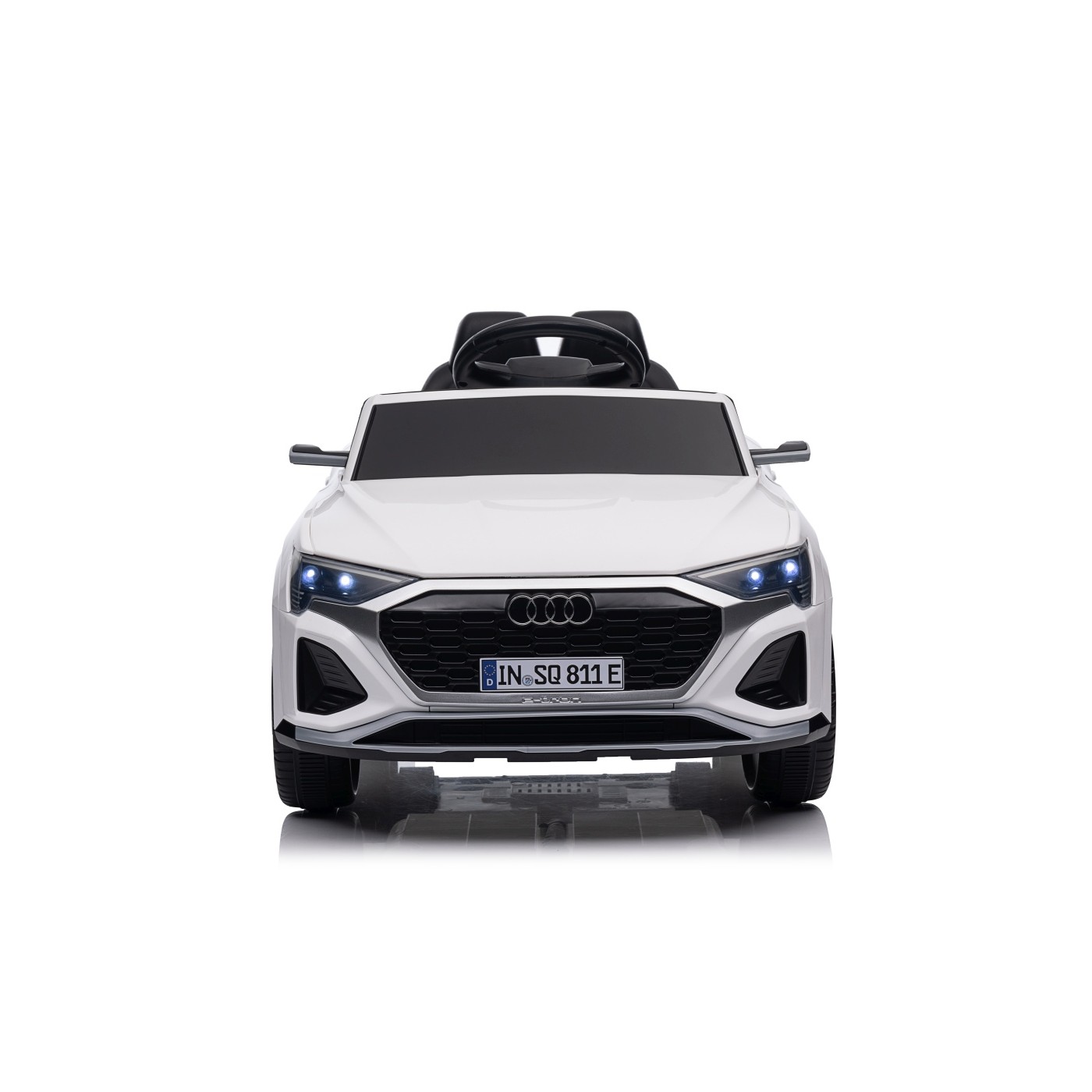 Audi SQ8 biele vozidlo