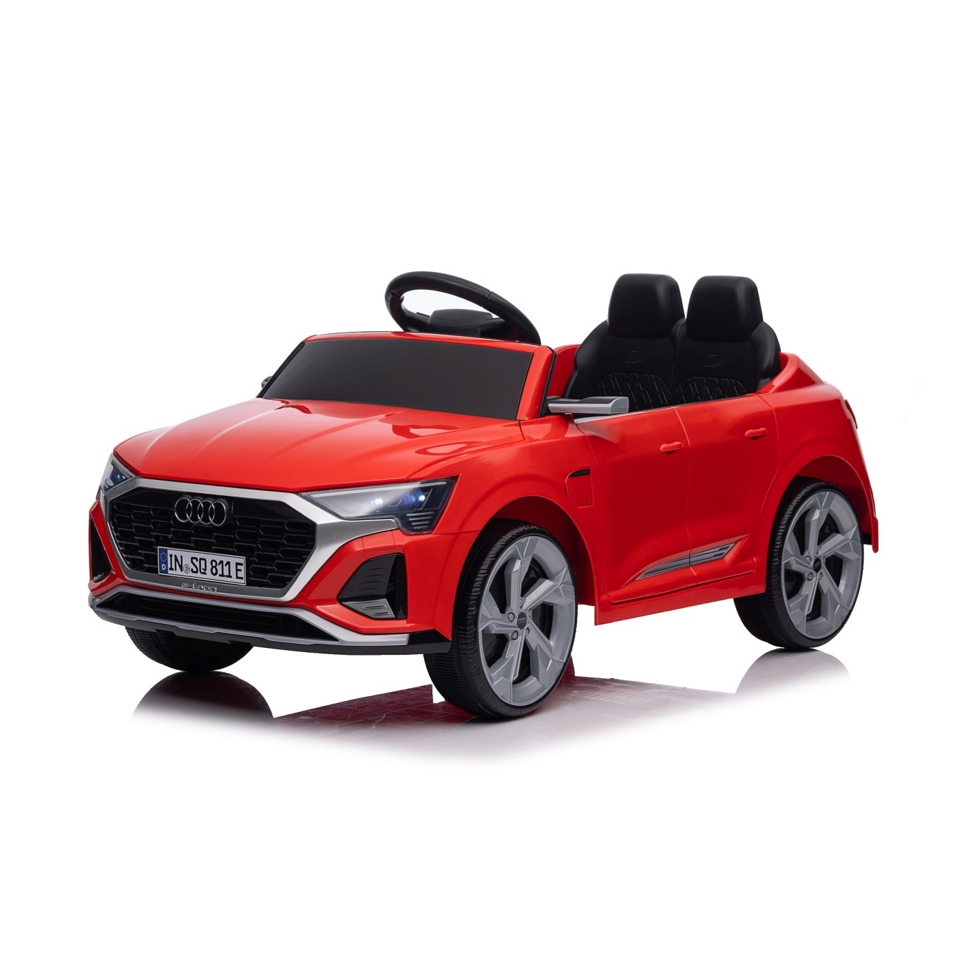 Audi SQ8 Červené vozidlo