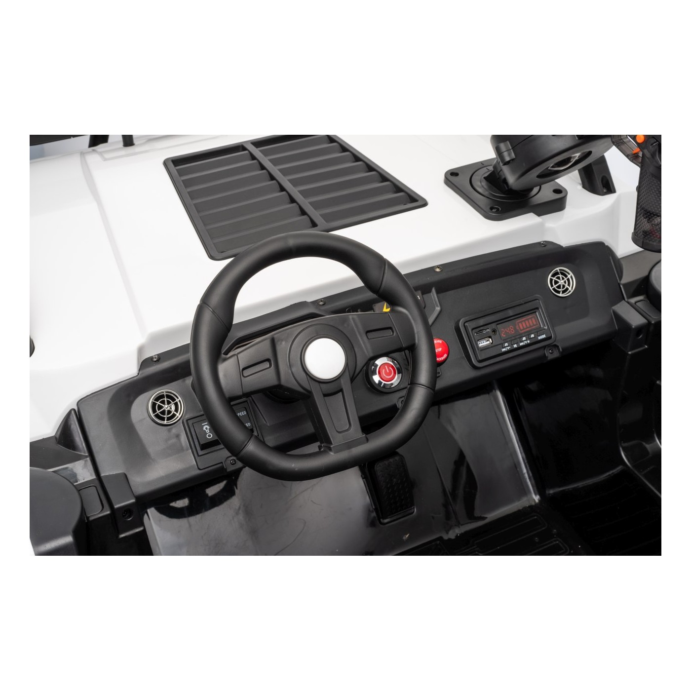 Kočík PROSPECTOR 4x4 STRONG biely