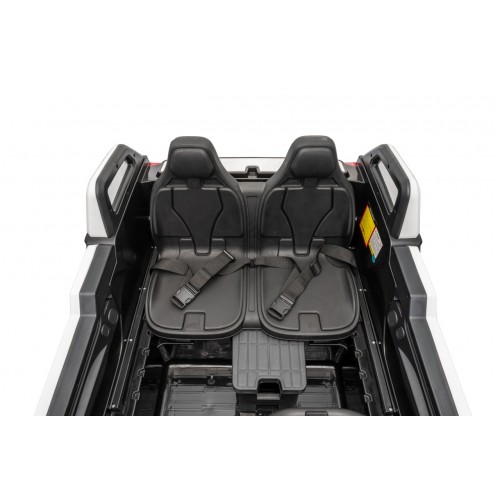 Kočík PROSPECTOR 4x4 STRONG biely