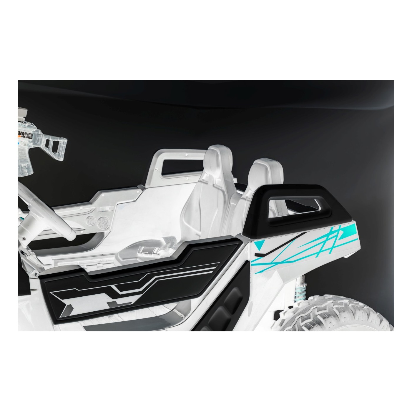 Kočík PROSPECTOR 4x4 STRONG biely