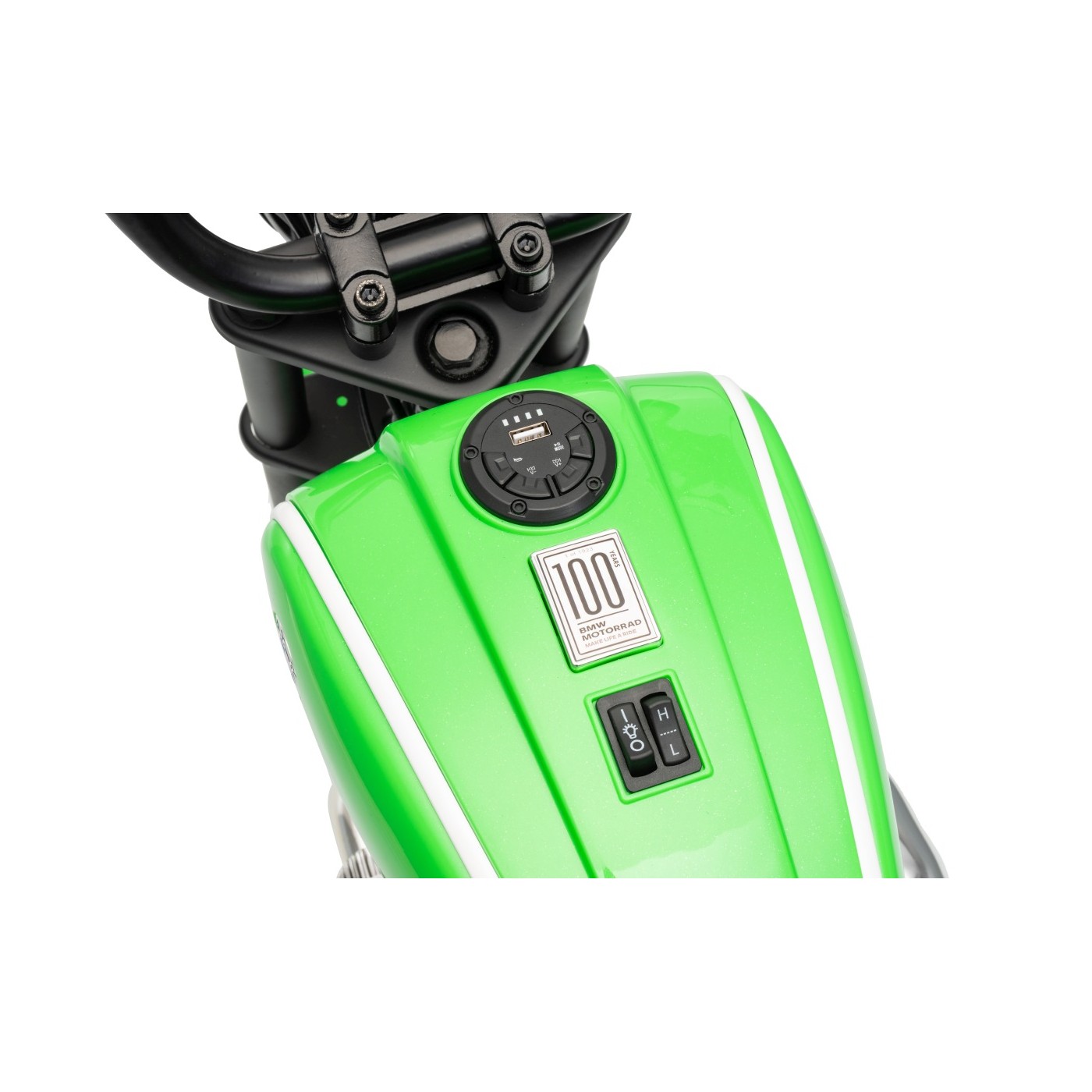 Motor vozidla BMW R18 zelený