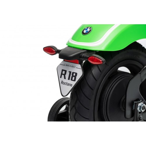 Motor vozidla BMW R18 zelený