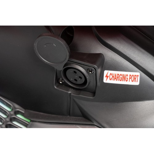 Motor vozidla BMW R18 Červená