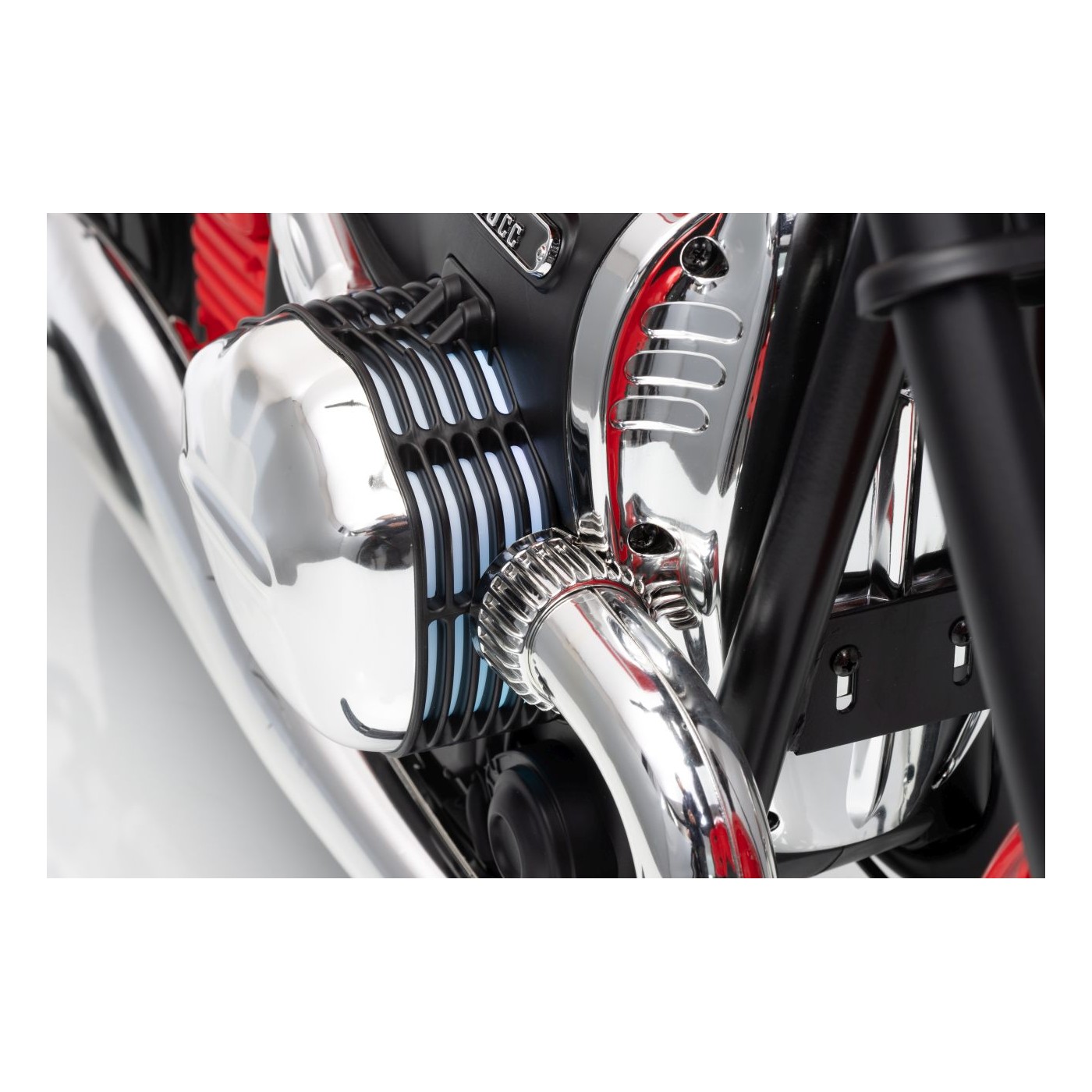 Motor vozidla BMW R18 Červená