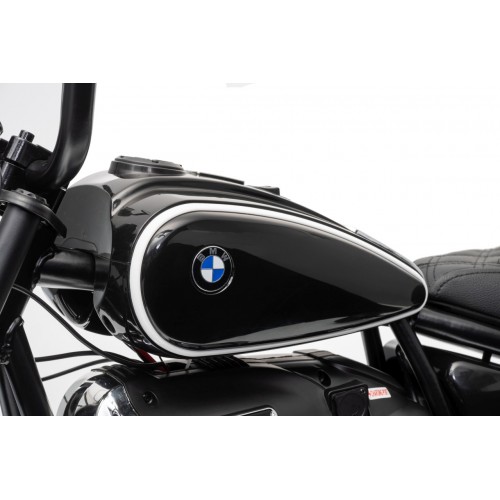Motor vozidla BMW R18 Čierna