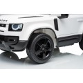 Land Rover Defender biele vozidlo