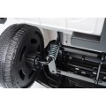 Land Rover Defender biele vozidlo
