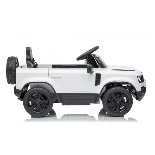 Land Rover Defender biele vozidlo