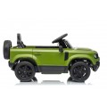 Zelené vozidlo Land Rover Defender
