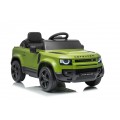 Zelené vozidlo Land Rover Defender