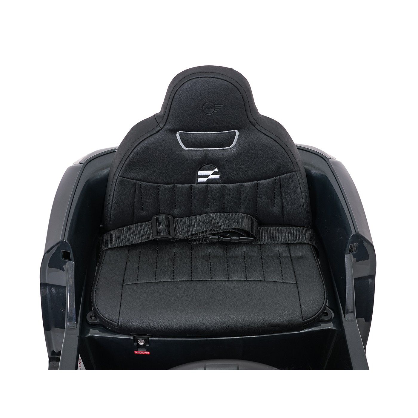 Mini Cooper čierne vozidlo