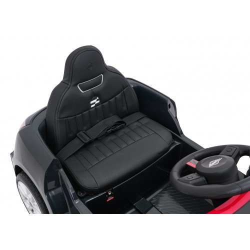 Mini Cooper čierne vozidlo