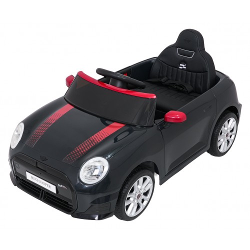 Mini Cooper čierne vozidlo
