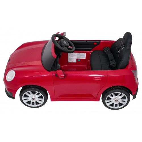 Červené vozidlo Mini Cooper