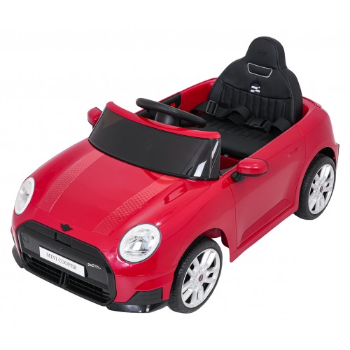 Červené vozidlo Mini Cooper