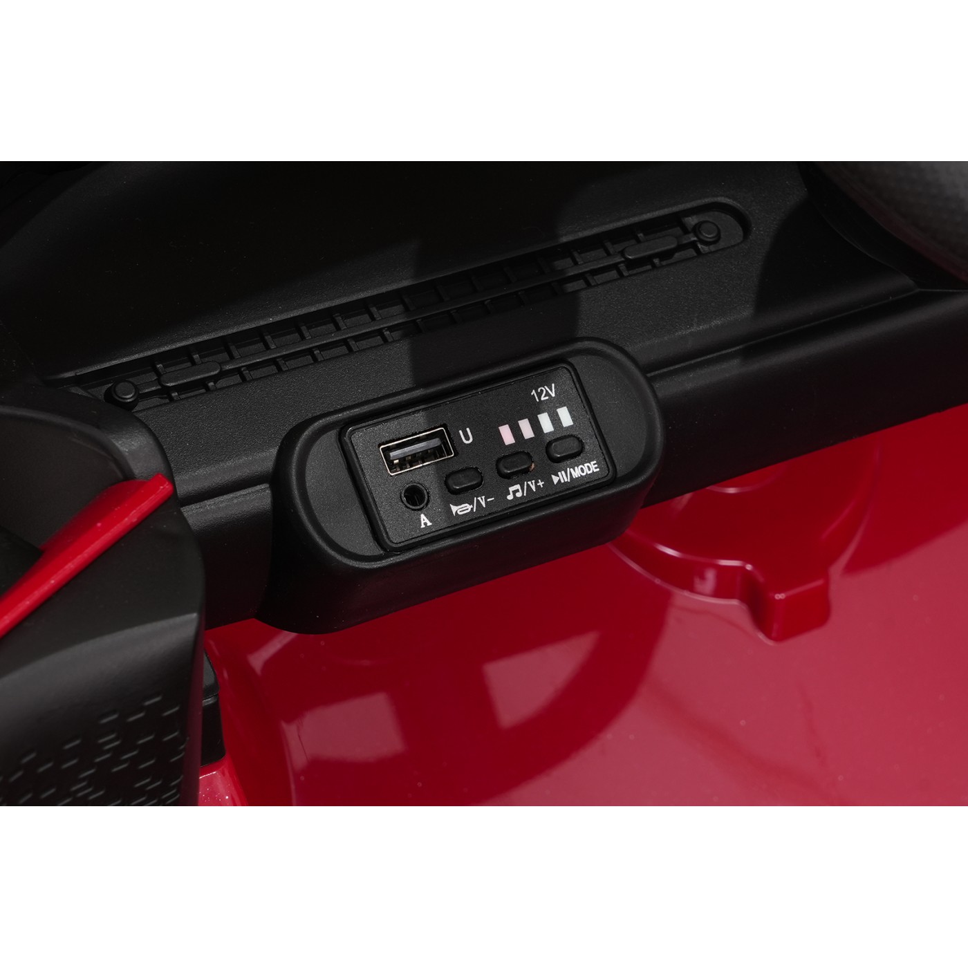 Červené vozidlo Mini Cooper