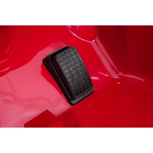 Červené vozidlo Mini Cooper