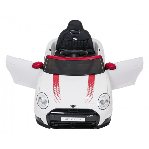 Mini Cooper biele vozidlo