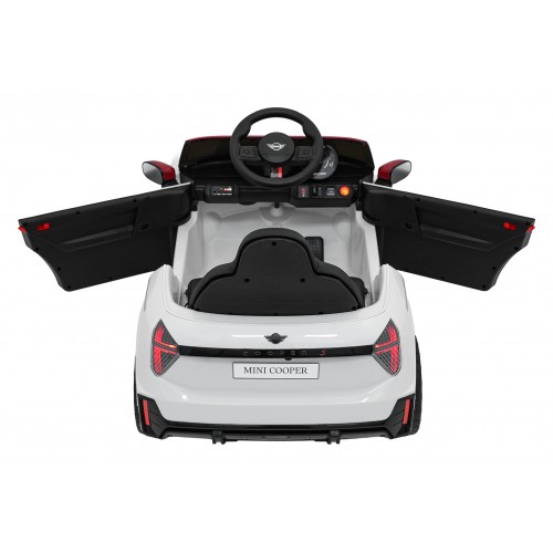 Mini Cooper biele vozidlo