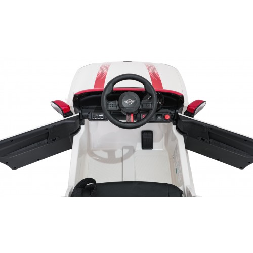 Mini Cooper biele vozidlo