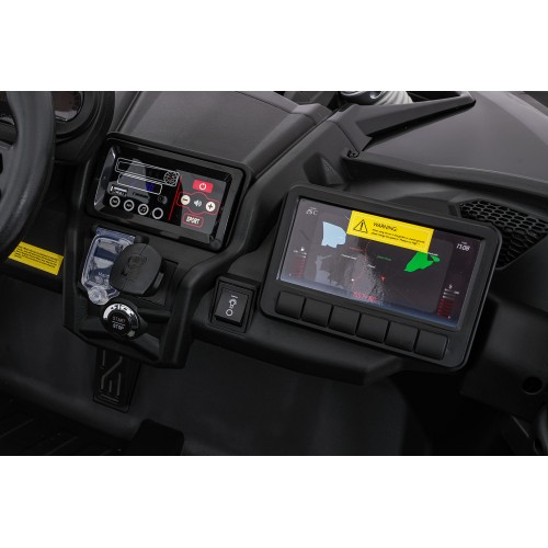 Bugina Maverick Turbo RR s modro-sivými kolesami