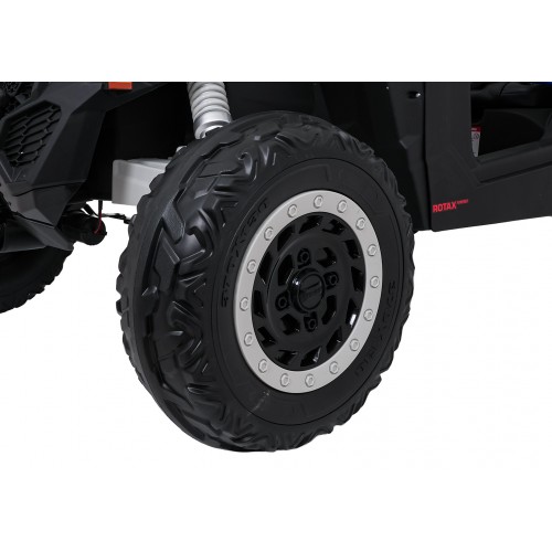 Bugina Maverick Turbo RR s modro-sivými kolesami