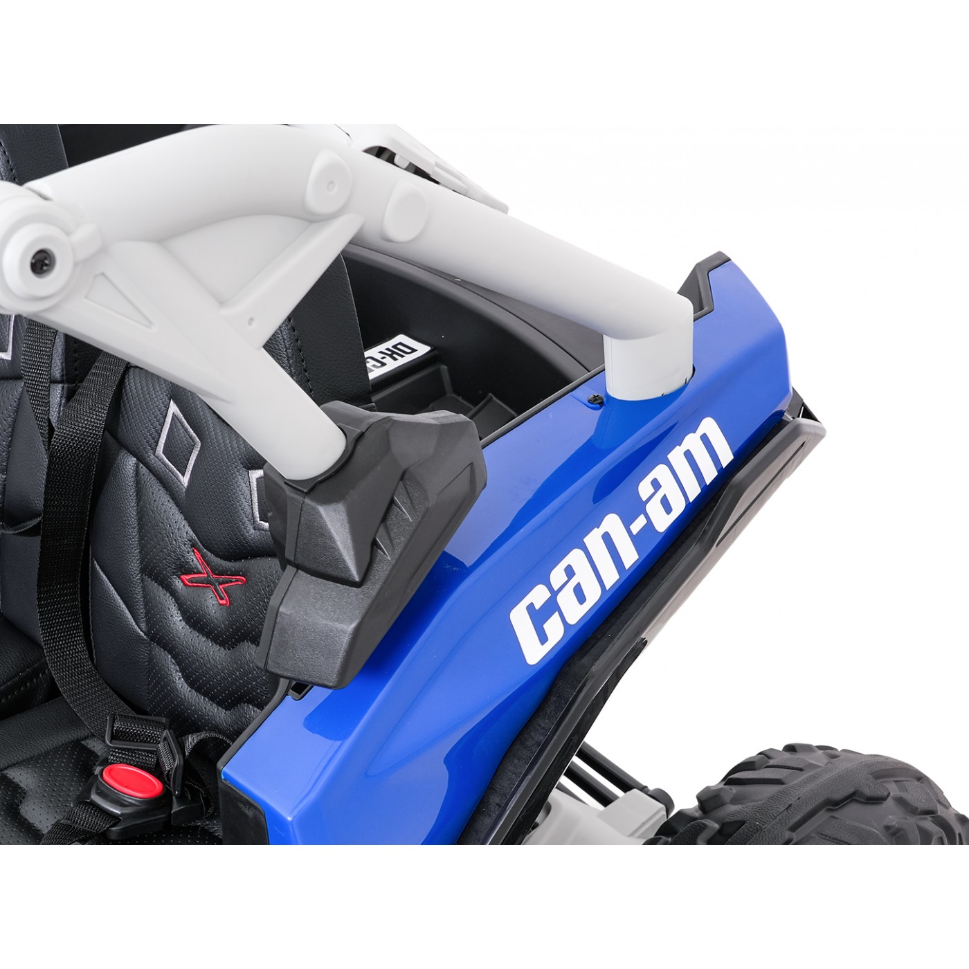 Bugina Maverick Turbo RR s modro-sivými kolesami