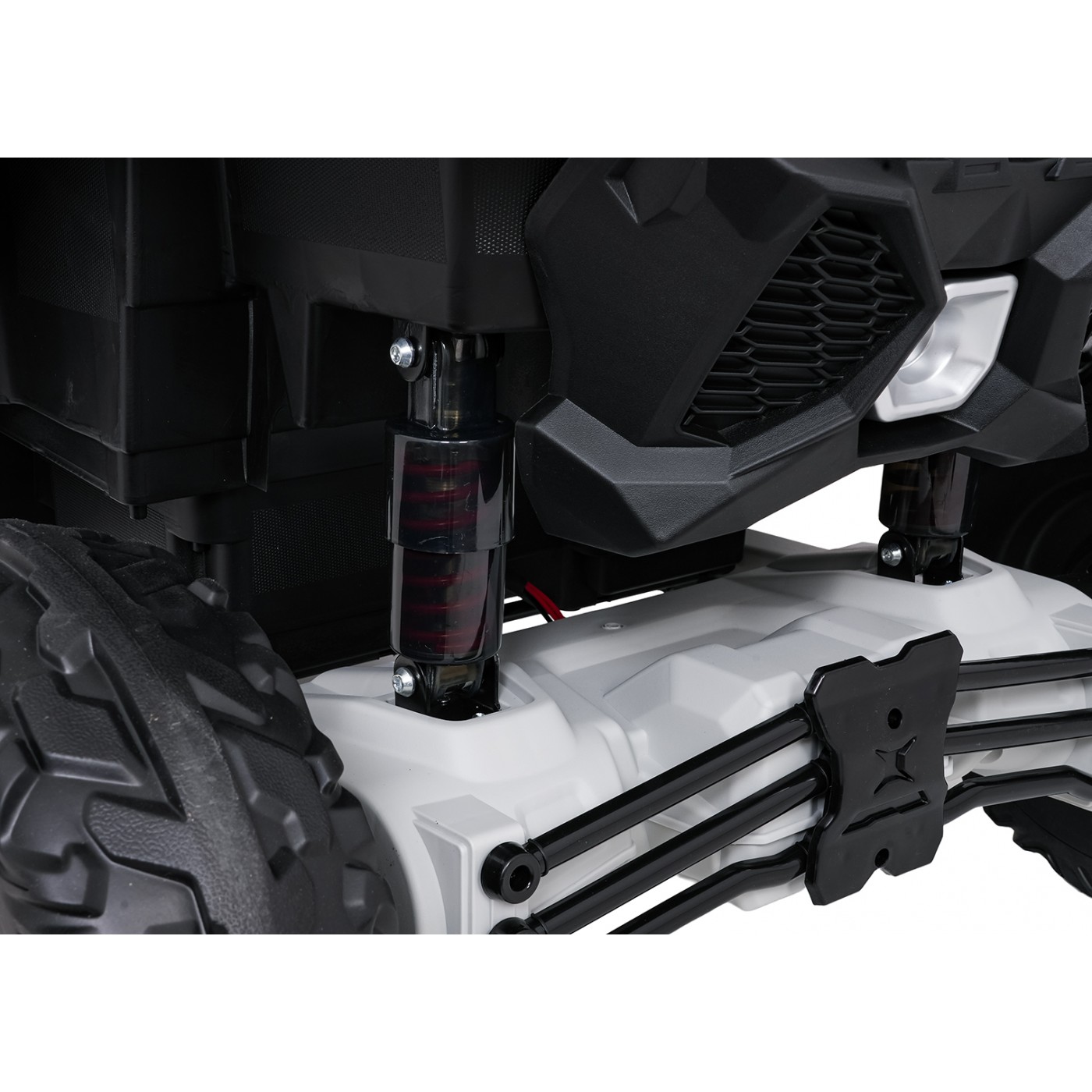 Bugina Maverick Turbo RR s modro-sivými kolesami