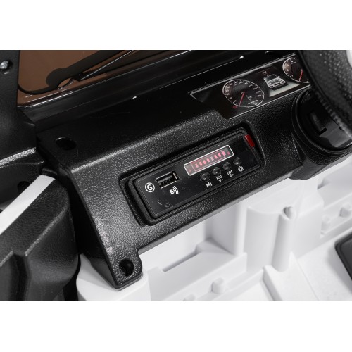 Vozidlo Mercedes G63 AMG LIFT biela