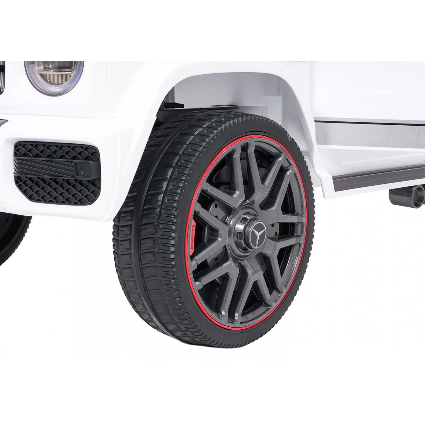 Vozidlo Mercedes G63 AMG LIFT biela