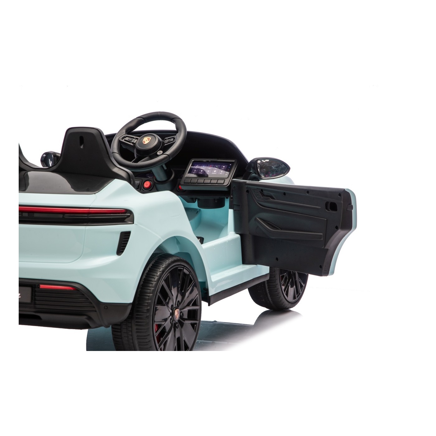 Modré vozidlo Porsche Macan