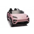 Ružové vozidlo Porsche Macan