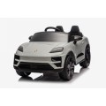 Vozidlo Porsche Macan sivá